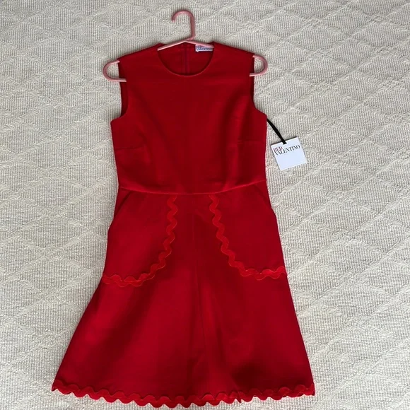 green emerald velvet dress Red Valentino
